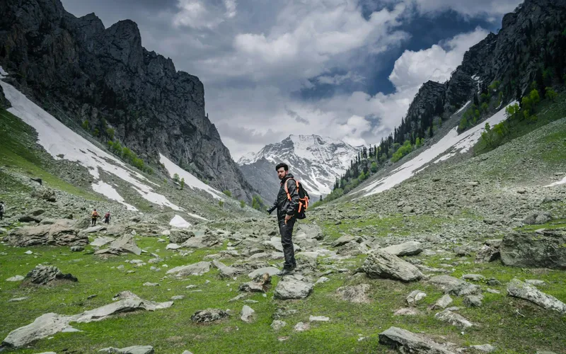 Best treks in Kashmir guide