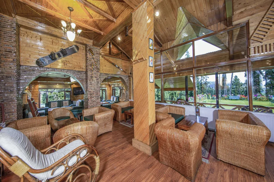 Heevan Retreat Gulmarg booking assistance in Gulmarg