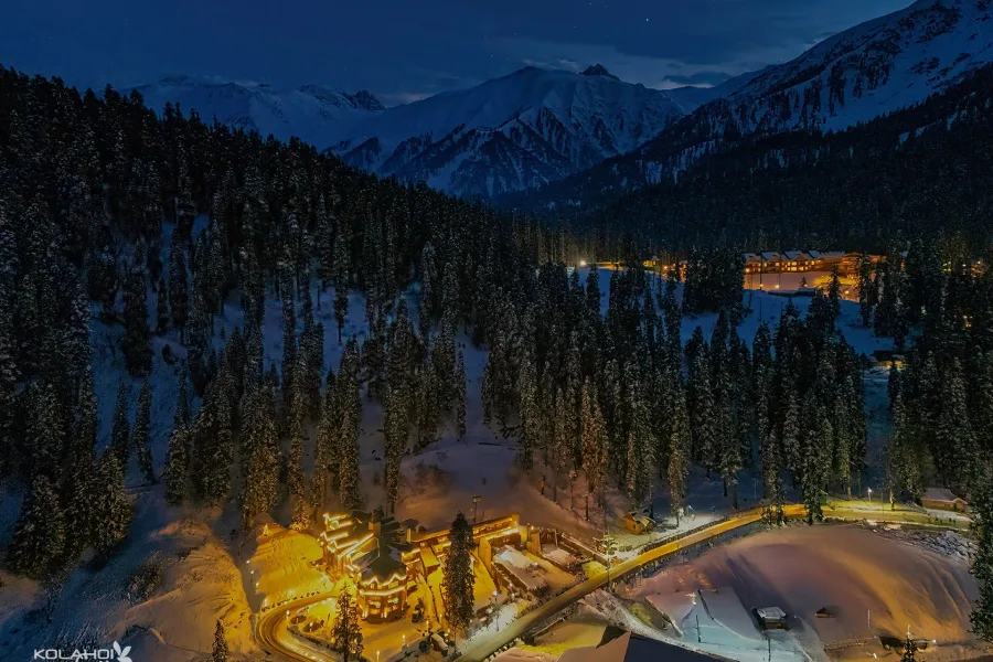 Kolahoi Green Heights Gulmarg booking assistance
