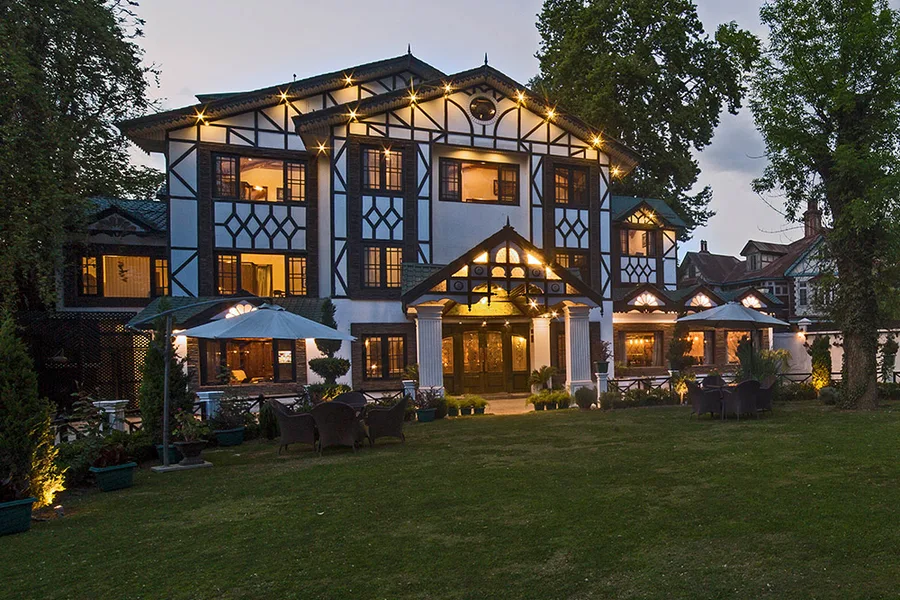Lemon Tree Hotel, Srinagar booking assistance