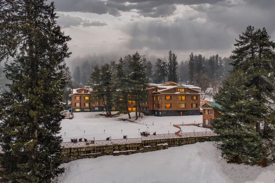 Royal Grandiose, Pahalgam booking assistance