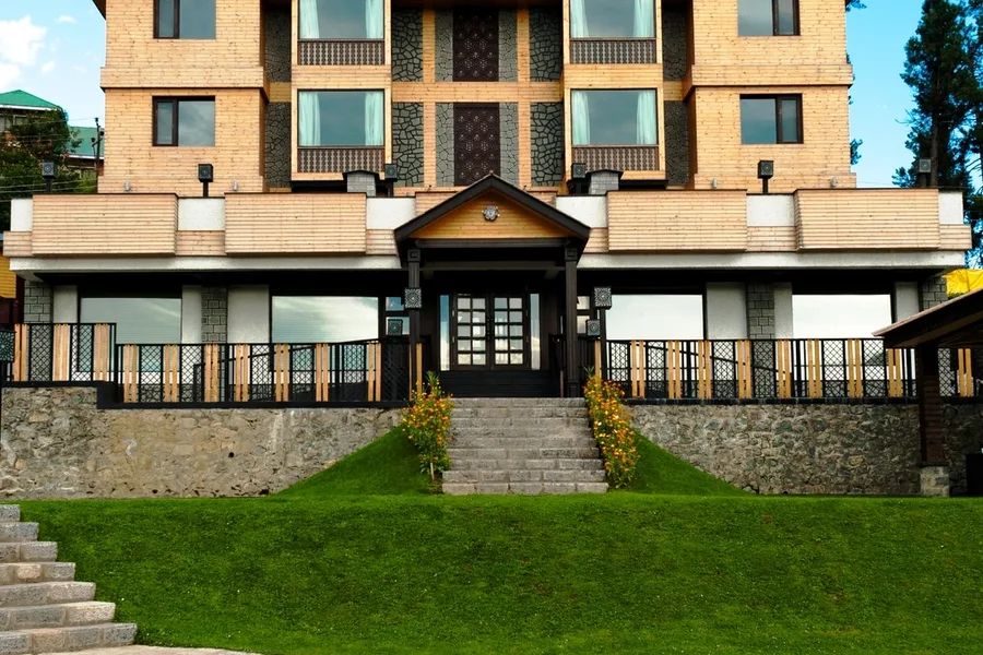 The Vintage Gulmarg booking assistance in Gulmarg