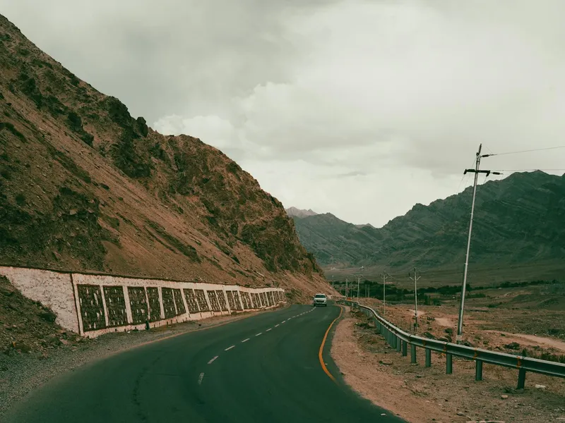 Mountain road for a Leh Ladakh bike trip